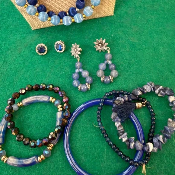 12 Blue Pieces Artisan and Vintage Jewelry Bundle - Picture 6 of 7